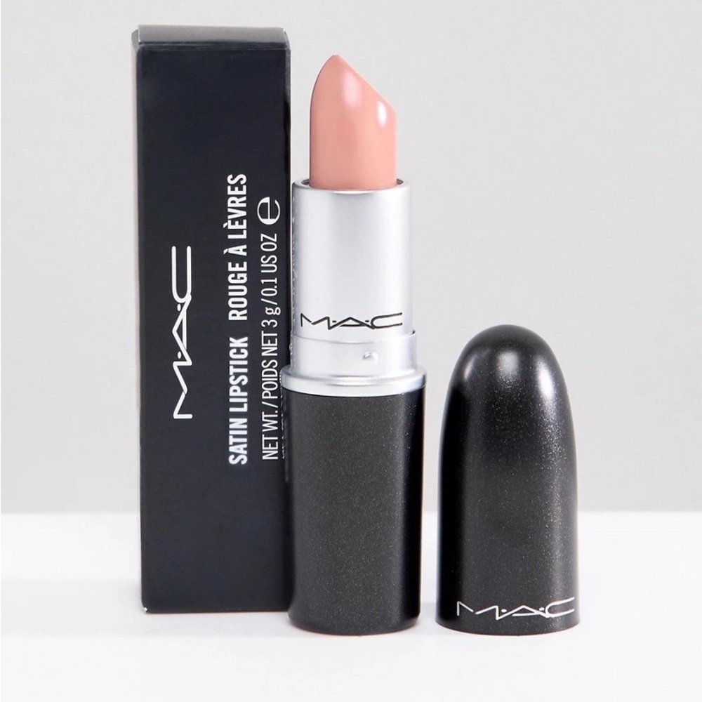 DISCONTINUED FLESHPOT LIPSTICK 💄